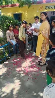 Classes started with havan, students were welcomed by applying tilak