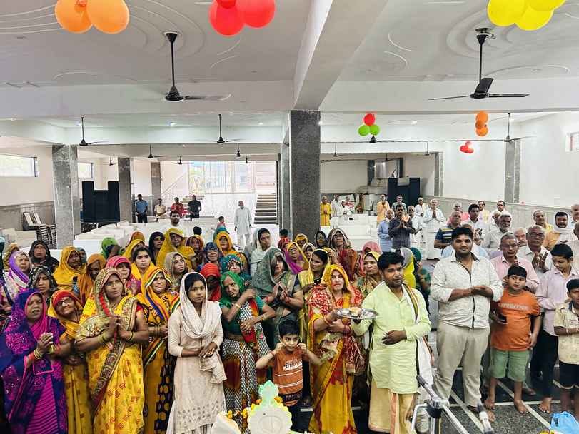 Devotees worshiped Maa Kushmanda by offering Malpua
