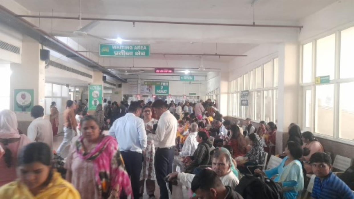15 patients of diarrhea are being admitted every day in civil hospital