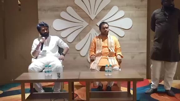 Actors reached Baba Mahakal for the success of The Secret of Devkali