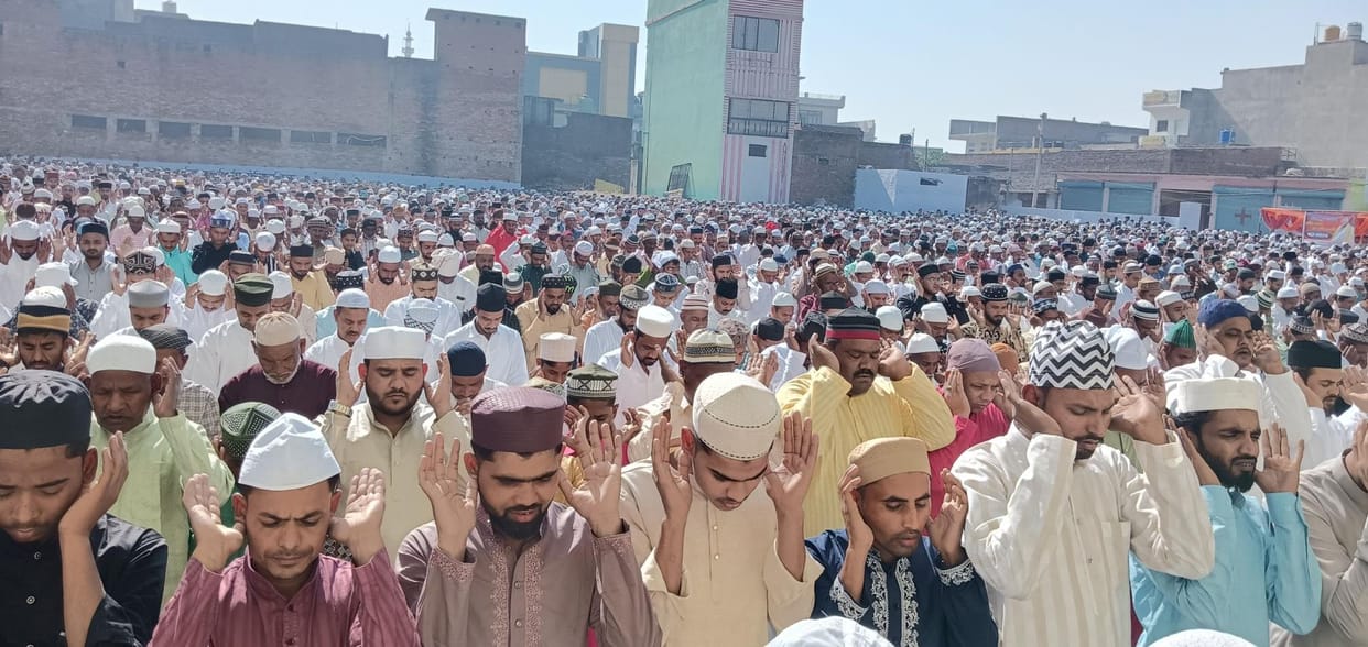 Gave the message of brotherhood, celebrated the festival with happiness