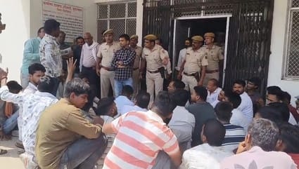 Chittorgarh News Dirty water thrown during religious procession angry people closed market accused arrested
