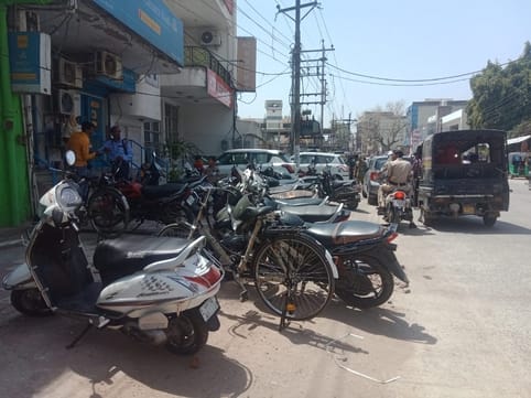 Coaching institutes and private hospitals asked for time to make parking arrangements