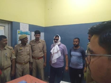 One accused of raping three girls arrested from a hotel in Katni, another surrendered in court