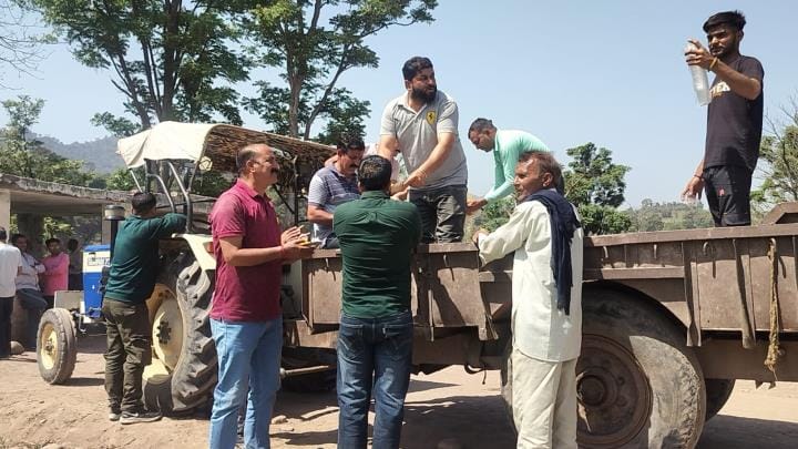 The youth stood with the security forces to eliminate the terrorists