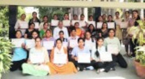 600 girl students participated in the general knowledge competition