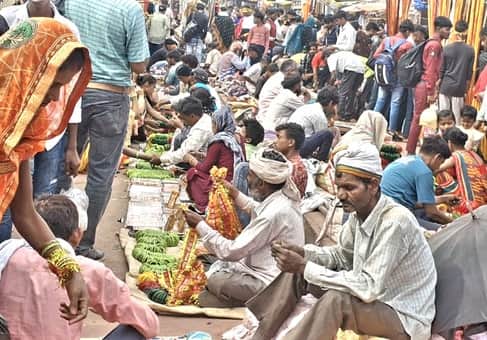 एक ऐसा मेला जिसमें सिंदूर और चूड़ियों की खरीद करोड़ों से होती है ऊपर,,,जाने