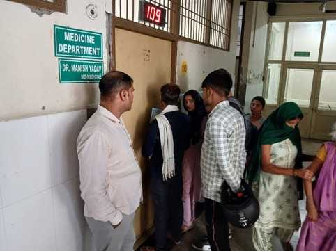 Due to change in weather, number of patients in hospital is increasing