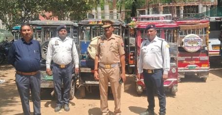 25 e-rickshaws running without registration seized, 40 challaned