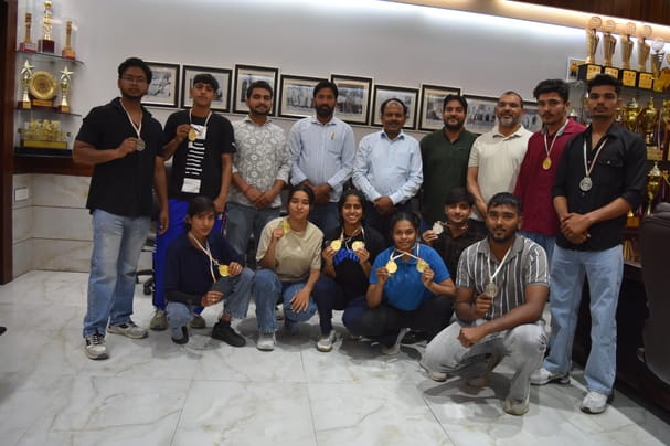 Arya College players won the overall trophy