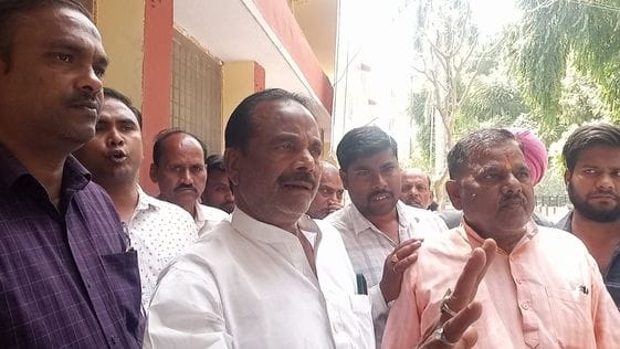 Allegation of forcefully buying wheat, commission agents created ruckus
