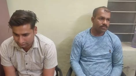 Two constables demanded bribe to show leniency to the accused, arrested with 10 thousand rupees