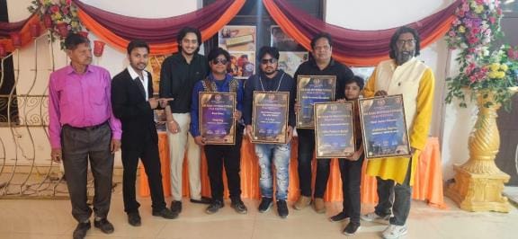 Auraiya's artists make a splash in Ayodhya