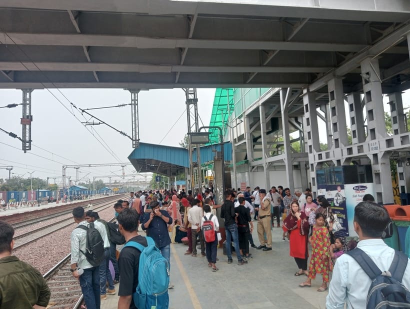 Dadar Express will be operational two hours late today, Amrapali diverted
