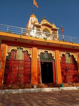 700 years ago Bihari Singh Gadodia had settled the village Bihali