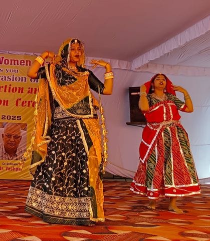 Girls today are no less than anyone: MLA