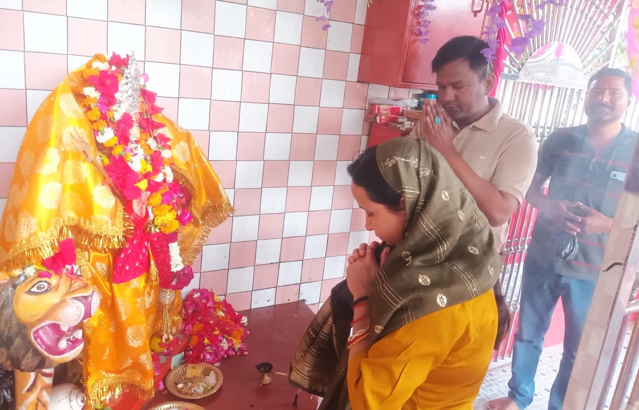 Worshiped mother Katyayani and asked for blessings