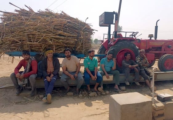 Farmers create ruckus at Kudana sugarcane weighing centre in protest against short weighing