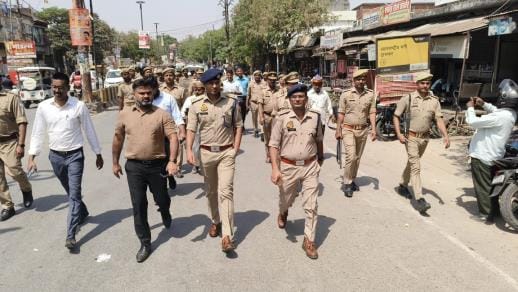 DM and SP marching on foot in the city regarding Wakf Bill