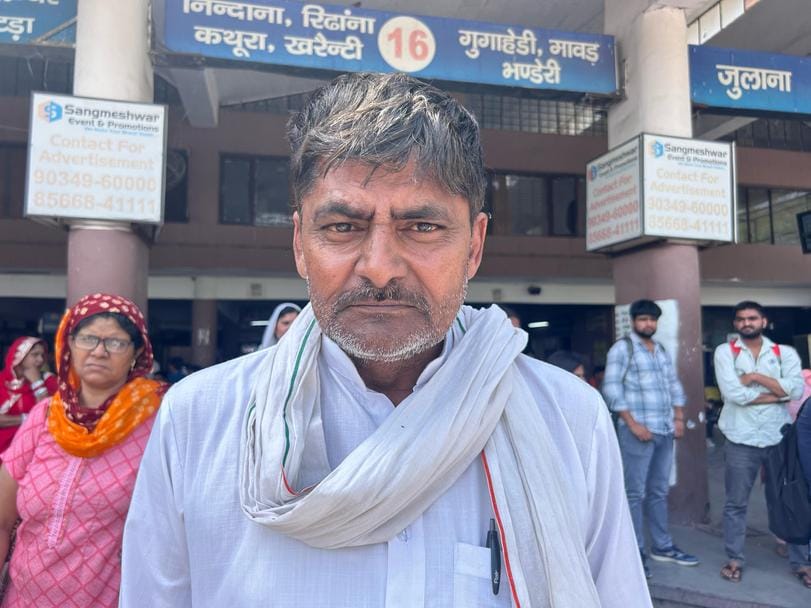 Seven buses in the timetable, four buses left the bus stand, passengers troubled