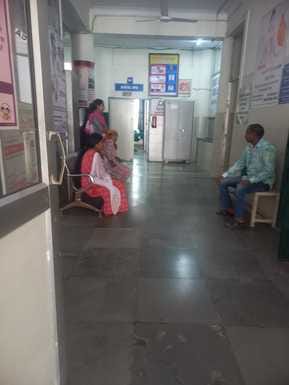 The patient waited for the doctor for 40 minutes