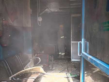 Fire broke out in Union Bank, fire brigade extinguished it, cash safe