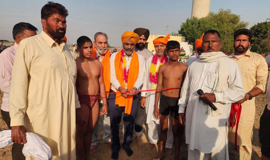 Delhi's Mohit won the wrestling match