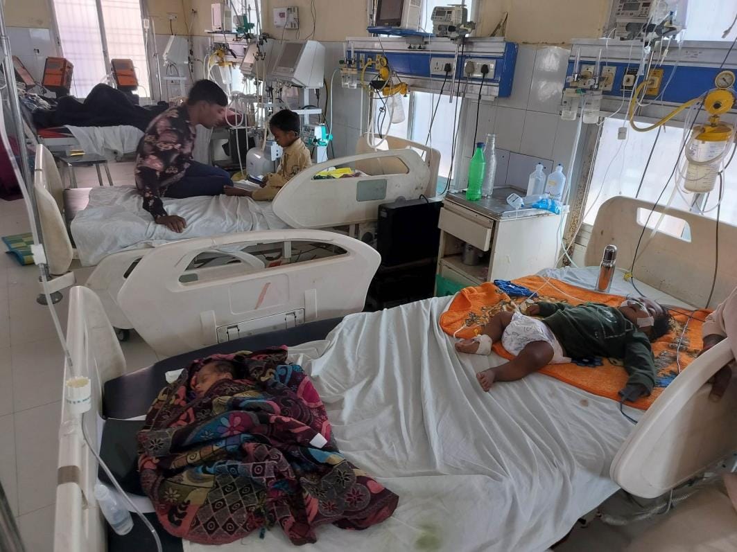 The havoc of fever is not stopping, 49 children admitted in the ward