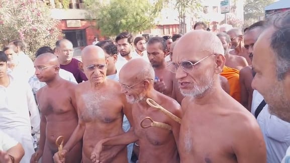 जैन आचार्य श्री वसुंनंदीजी महामुनिराज का मंगल प्रवेश
