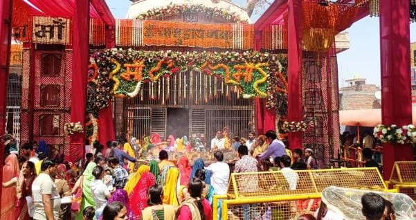 Durgashtami: Ask for good fortune and wealth from Maa Mahagauri