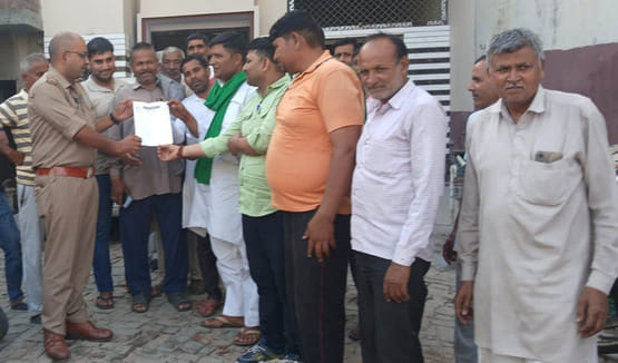 Bhakiyu workers raised objection on toll collection in Rohana