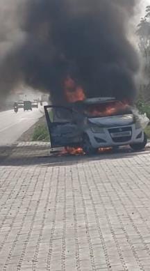 A moving car caught fire on Hisar Road in Hansi