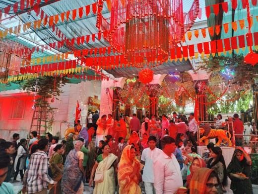 Devotees gathered in large numbers for Sandhi Aarti held at Katyayani Temple