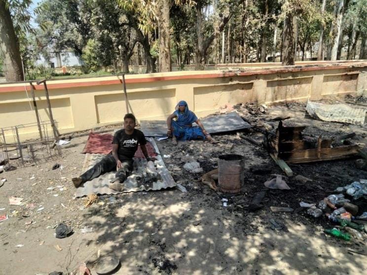 Fire broke out in thatched house and Dhaba