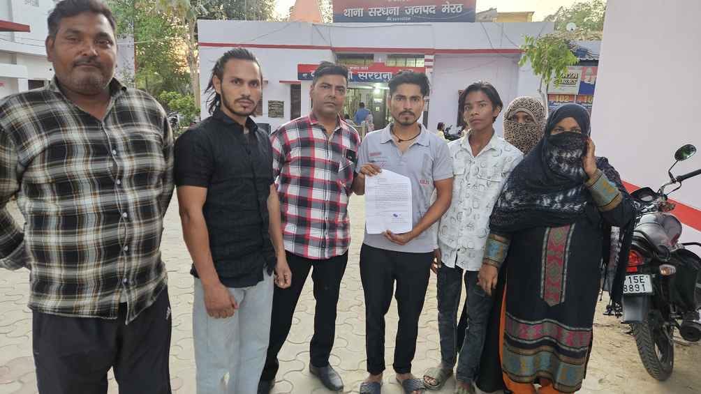 Relatives rush to police station for recovery