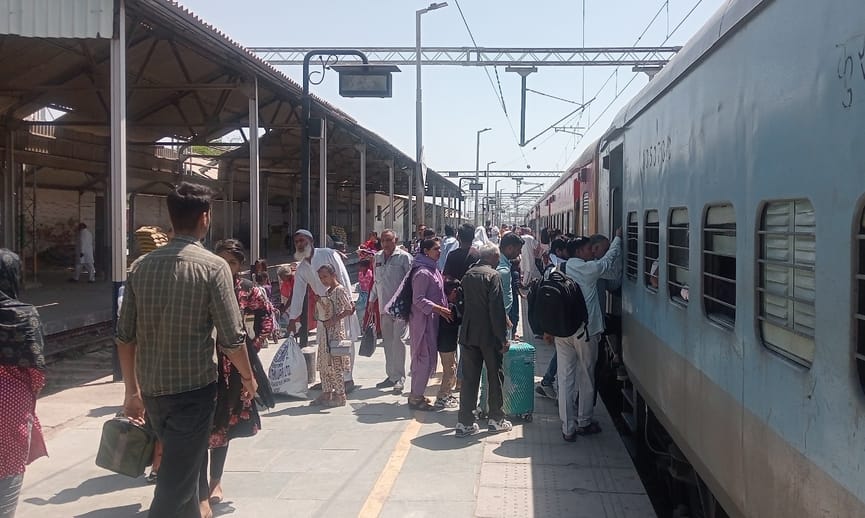 7 passenger trains were cancelled, two were delayed