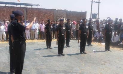 kasganj news army man cremated