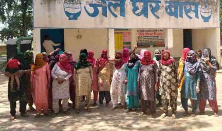 Women troubled by water shortage in Bass blocked Chandigarh-Bhiwani road