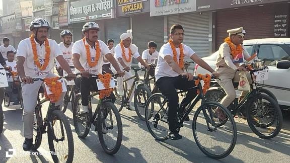 SP led the Drug Free Haryana Cyclothon by cycling, MP flagged it off