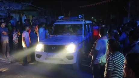 UP Accident Two people died in Sonbhadra vehicle missing police searching