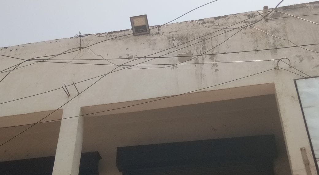 Street lights could not illuminate the lanes of the shopping complex even for ten days