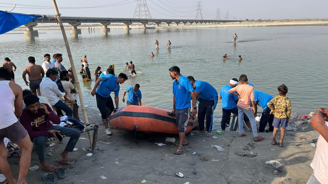 Sandeep was not found in Ganga even after 34 hours