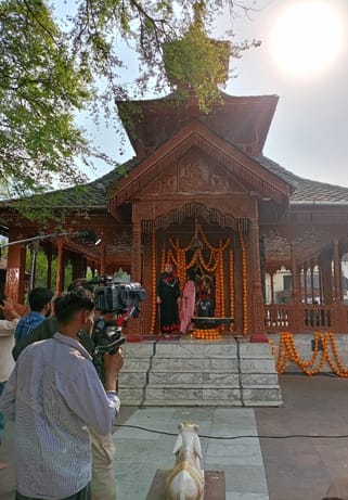 Shiv Bhajan will be shot in Bhuntar, Bajaura and Manali