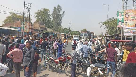 Crop burnt due to negligence of Electricity Corporation, recommendation for suspension of JE after uproar
