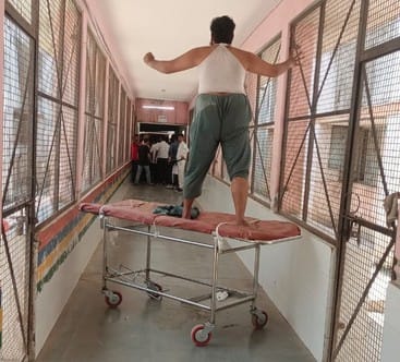 Patient created ruckus in medical college, broke the glass of CT scan and principal room