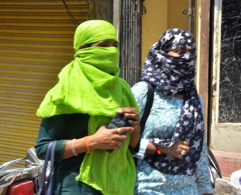 People are falling ill due to the scorching sun and hot winds