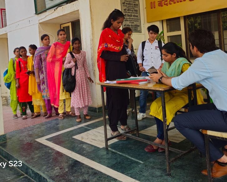28 girl students were selected in the job fair
