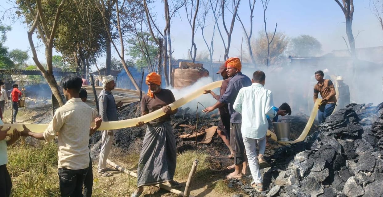 The wedding material of two daughters was burnt to ashes