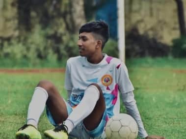 Shivpuri News Young player Mohit Kode selected for national school competition left for Manipur