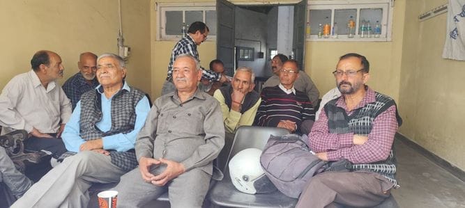 Release pension on the same date every month: Manch
